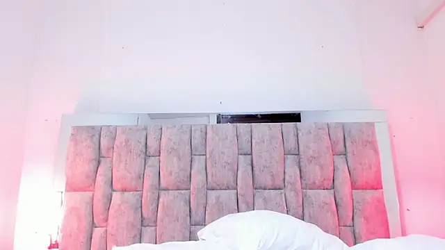 Crystal Stones online show from 11/26/25, 06:46