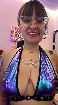 Snapshot of Pinkvixen69 chatting on 06/30/26, 03:23 Pinkvixen69 online show from 06/30/26, 03:23