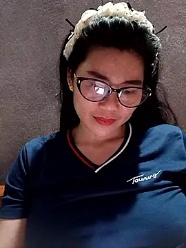 Snapshot of Bear_bear0 chatting on 06/15/26, 10:37 Bear bear0 online show from 06/15/26, 10:37