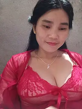 Snapshot of Bear_bear0 chatting on 06/11/26, 12:32 Bear bear0 online show from 06/11/26, 12:32