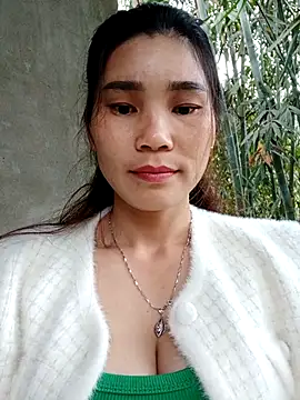 Bear bear0 online show from 12/21/25, 12:24