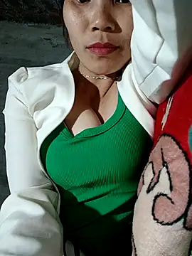 Bear bear0 online show from 11/10/25, 03:39