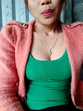 Bear bear0 online show from 11/01/25, 12:28