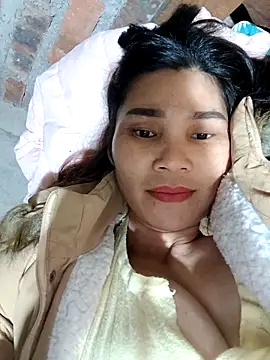 Bear bear0 online show from 11/27/25, 03:45