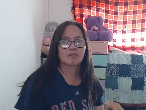 Kinkybela2025 online show from 11/18/25, 12:37