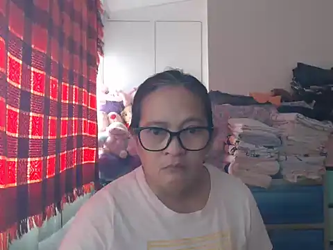 Kinkybela2025 online show from 02/23/26, 12:34