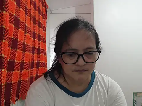 Kinkybela2025 online show from 06/30/26, 12:21