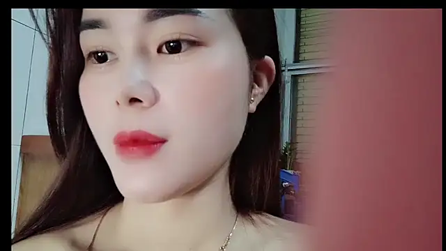 Snapshot of Family-Lovee chatting on 02/22/26, 04:30 Family-Lovee online show from 02/22/26, 04:30