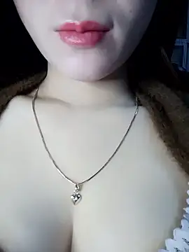 Snapshot of Family-Lovee chatting on 01/10/26, 08:04 Family-Lovee online show from 01/10/26, 08:04