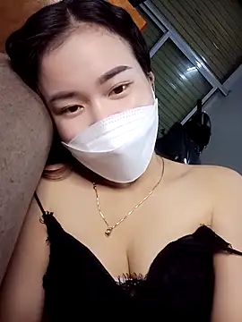 Family-Lovee online show from 11/06/25, 03:38