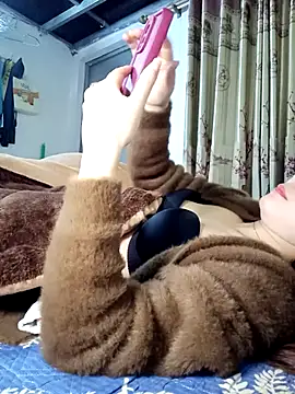 Family-Lovee online show from 12/15/25, 03:45