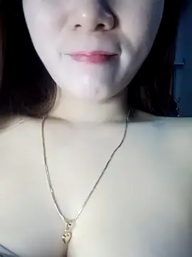 Snapshot of Family-Lovee chatting on 01/13/26, 08:13 Family-Lovee online show from 01/13/26, 08:13