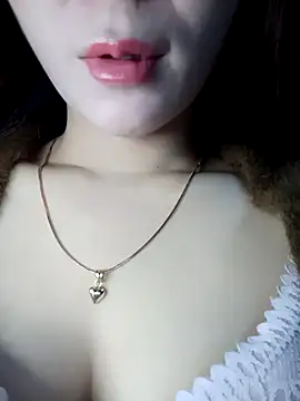 Snapshot of Family-Lovee chatting on 01/09/26, 08:27 Family-Lovee online show from 01/09/26, 08:27