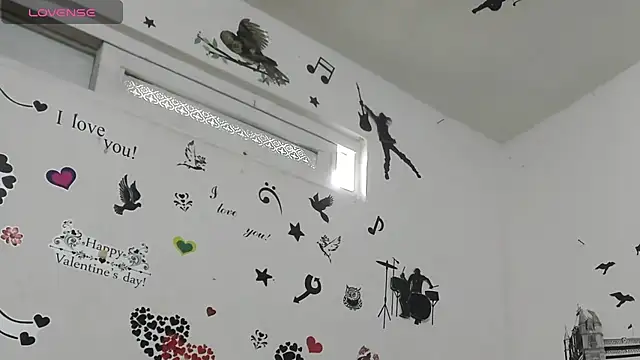 YAILIN 04 online show from 02/18/26, 07:43