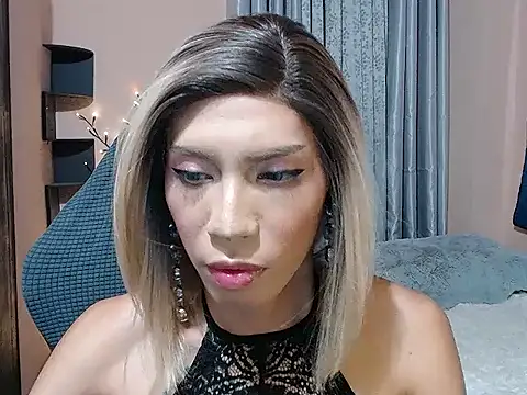 Snapshot of VictoriaAsianMistress chatting on 11/29/25, 12:00 VictoriaAsianMistress online show from 11/29/25, 12:00