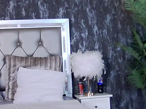 KendraNoir online show from 11/08/25, 05:55