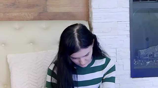 KendraNoir online show from 02/04/26, 07:03