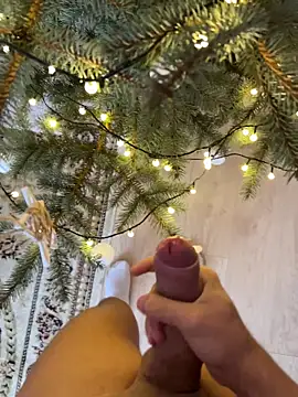 iCum uCum online show from 12/15/25, 01:06