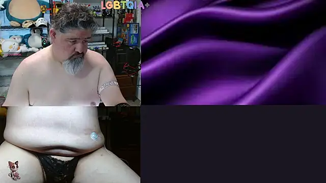 Snapshot of geekycastillo chatting on 05/16/26, 03:16 geekycastillo online show from 05/16/26, 03:16