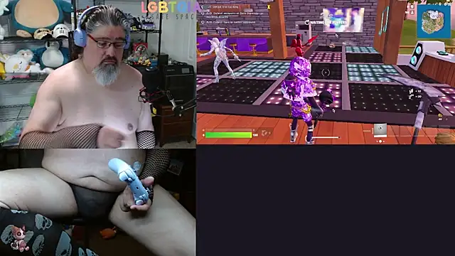 Snapshot of geekycastillo chatting on 05/07/26, 04:06 geekycastillo online show from 05/07/26, 04:06