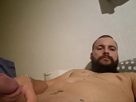 Ohbunnyfree online show from 10/20/25, 07:36