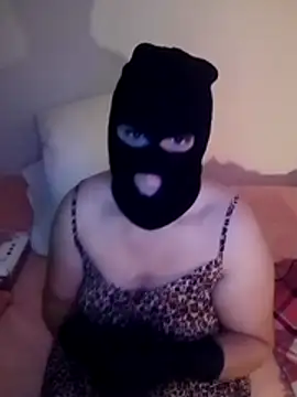 portuguesacasada online show from 11/23/25, 03:22