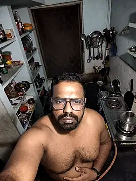 Snapshot of Siranjeevishiva chatting on 01/15/26, 05:05 Siranjeevishiva online show from 01/15/26, 05:05