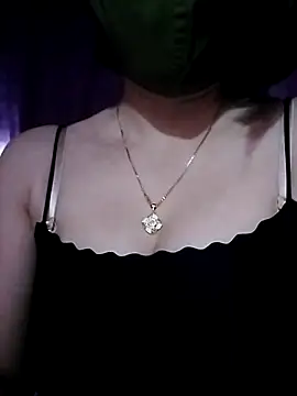 Snapshot of Minmin688 chatting on 10/22/25, 03:00 Minmin688 online show from 10/22/25, 03:00