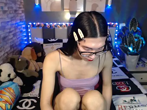 HotNathalie6900 online show from 02/23/26, 01:44