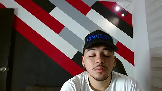 Snapshot of Zac_Golden chatting on 03/08/26, 11:46 Zac Golden online show from 03/08/26, 11:46