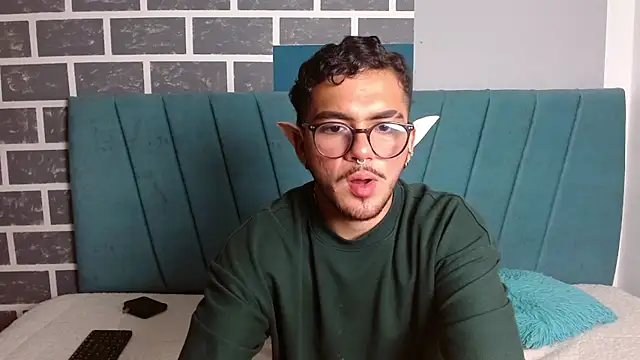 Zac Golden online show from 12/02/25, 11:39