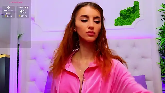 ElisaCharm online show from 12/18/25, 03:55