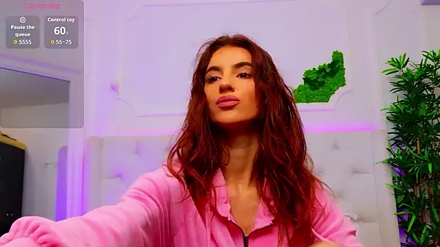 ElisaCharm online show from 02/05/26, 03:24