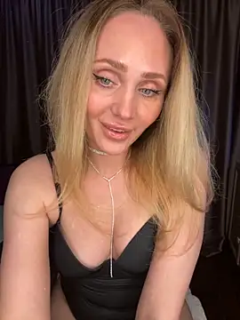 Drink me all up online show from 12/04/25, 10:20