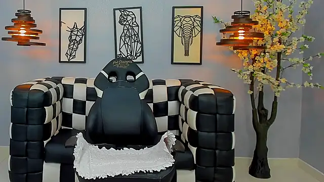 Bianca Millf online show from 04/13/26, 04:05