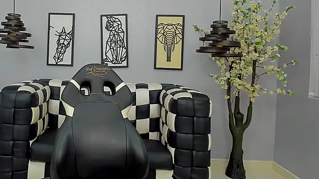 Bianca Millf online show from 04/12/26, 03:54