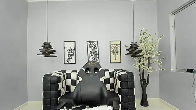 Bianca Millf online show from 04/18/26, 03:42