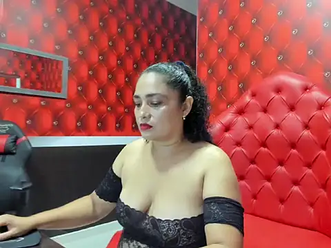 Bianca Millf online show from 10/24/25, 03:49