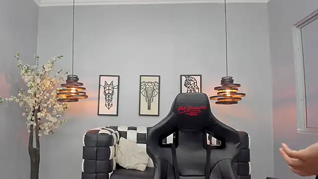 Bianca Millf online show from 11/06/25, 03:21