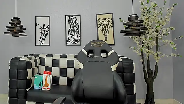 Bianca Millf online show from 04/07/26, 03:52