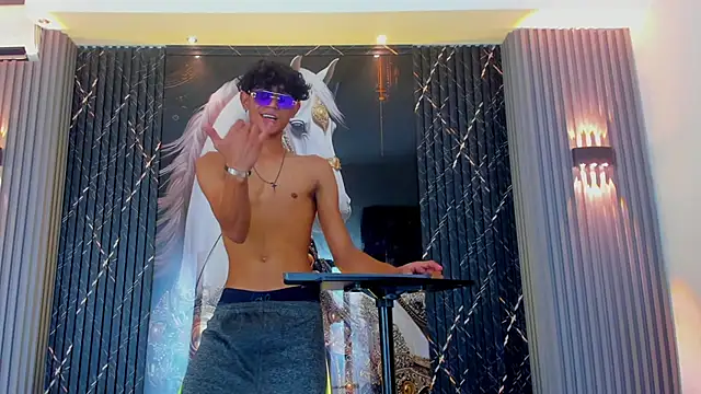 Sex Boy 33  online show from 11/07/25, 07:29