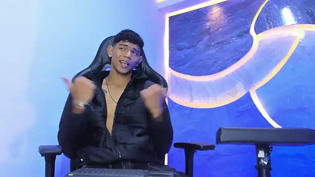 Sex Boy 33  online show from 11/26/25, 06:02