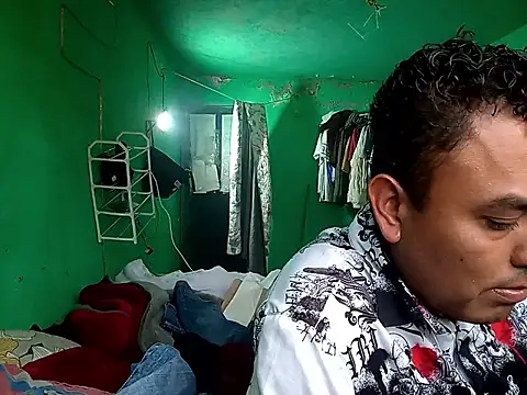 Snapshot of 427ferchito chatting on 11/08/25, 11:41 427ferchito online show from 11/08/25, 11:41