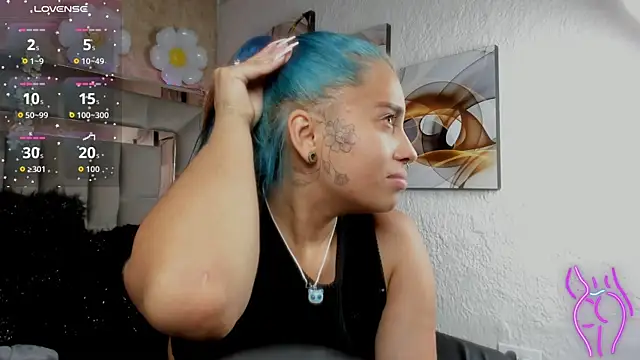 Cristall ravven online show from 12/18/25, 02:27