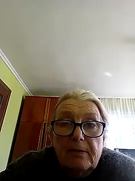 Snapshot of AmyLove353 chatting on 03/03/26, 02:02 AmyLove353 online show from 03/03/26, 02:02