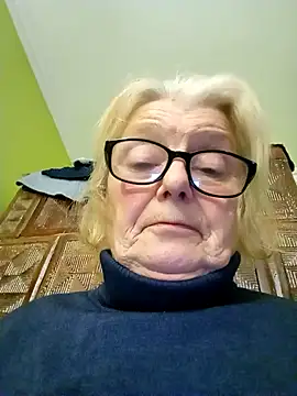 AmyLove353 online show from 02/15/26, 09:36