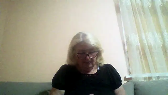 AmyLove353 online show from 06/17/26, 08:19