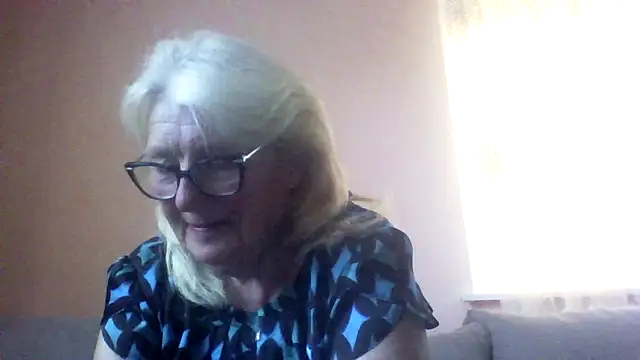AmyLove353 online show from 06/19/26, 03:34