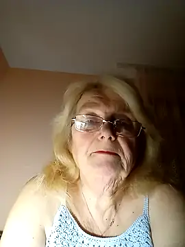 AmyLove353 online show from 11/13/25, 09:08