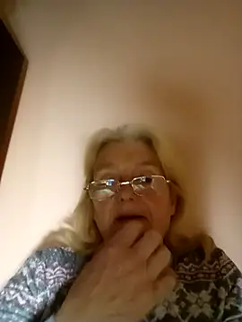 AmyLove353 online show from 02/12/26, 04:34